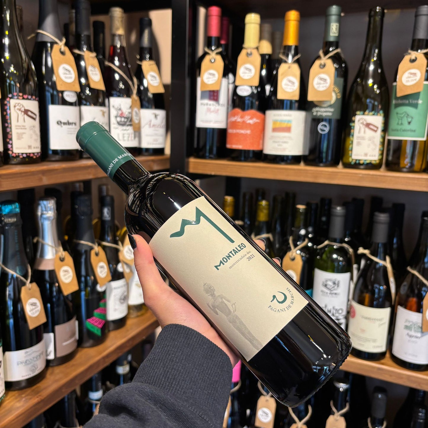 Montaleo – Vino Rosso Toscano Pagani de Marchi