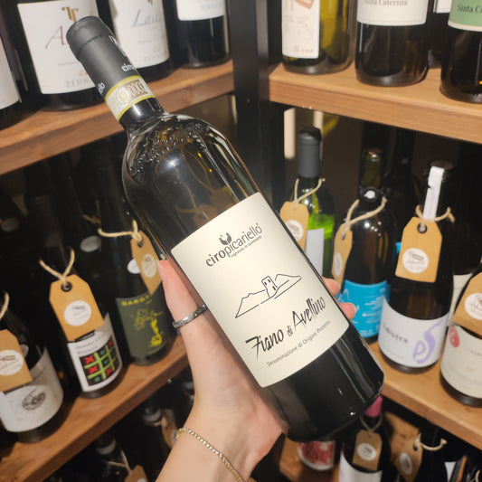 Bottiglia di Fiano di Avellino DOP di Citroniello.