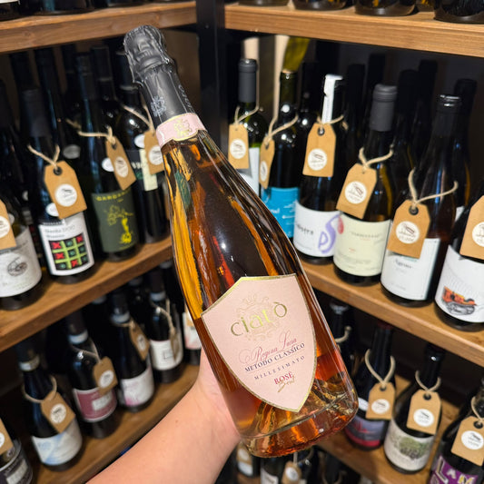 regina-lucia-brut-rose-nero-di-troia-cantine-ciato-bottiglia