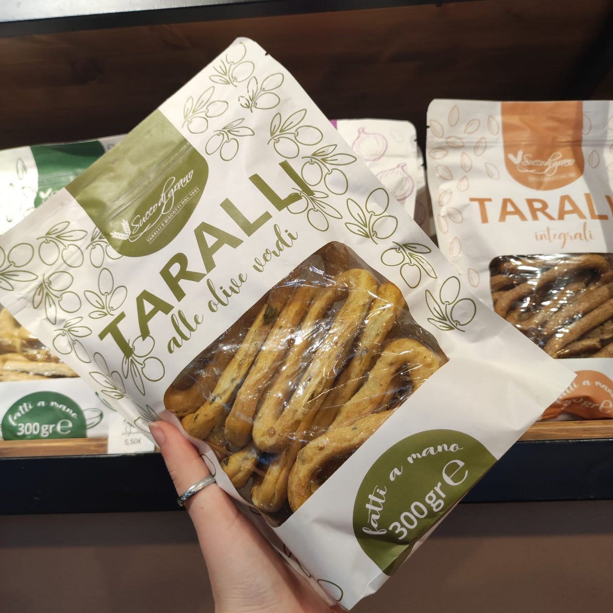 Confezione di Taralli alle Olive Verdi 300 g Succo di Grano.