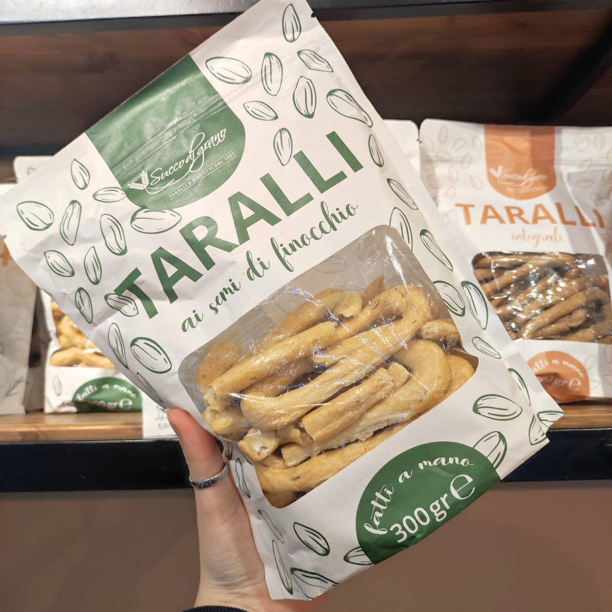 Confezione di Taralli ai Semi di Finocchio 300 g Succo di Grano.